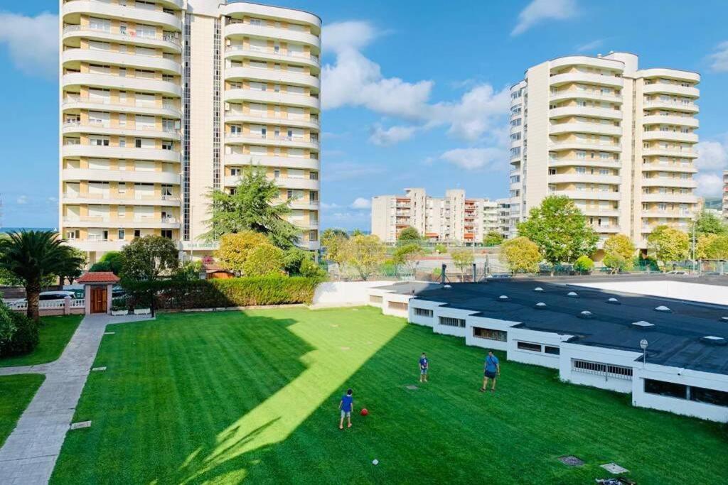 Apartamento Apartamento Los Marineros, Playa y buen ambiente en EVER Laredo Exterior foto